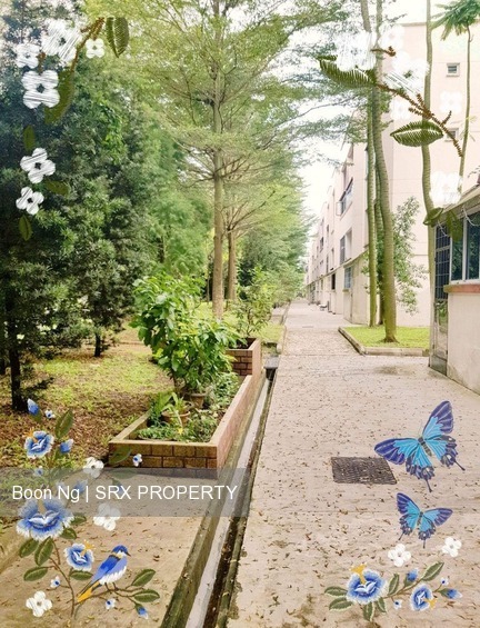 Jurong East Avenue 1 thumbnail photo